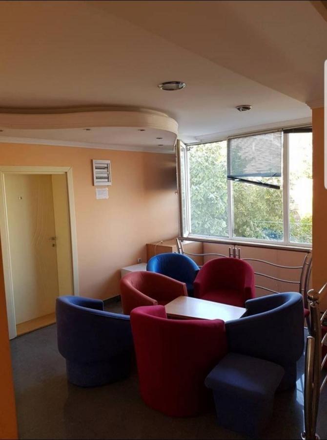 Hotel Viktorija Nova à Kanjiža Extérieur photo