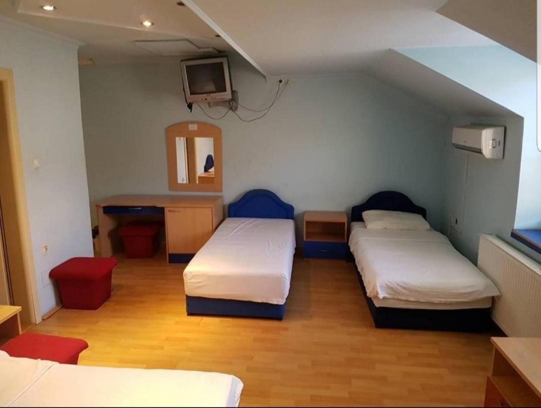 Hotel Viktorija Nova à Kanjiža Extérieur photo